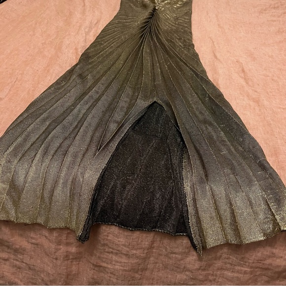 Stunning Vintage New Leaf by Samir Gold Accordion Pleated 70s Dress - Picture 4 of 13